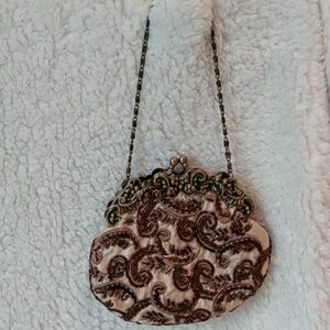 Vintage Beaded Bag with Metal Clasp | Elegant Handbag